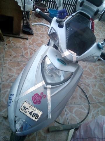 Moto scooter año 2012