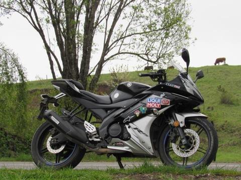 Yamaha R15