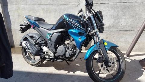 Excelente moto yamaha