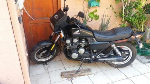 Moto Honda CB 700
