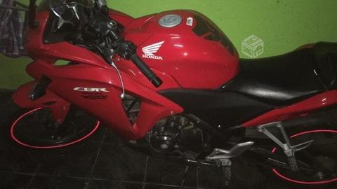 Honda cbr250r