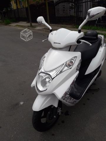 Honda new elite 2017