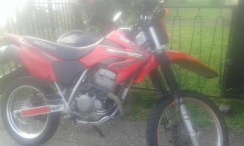 Honda xr 250 tornado 2012