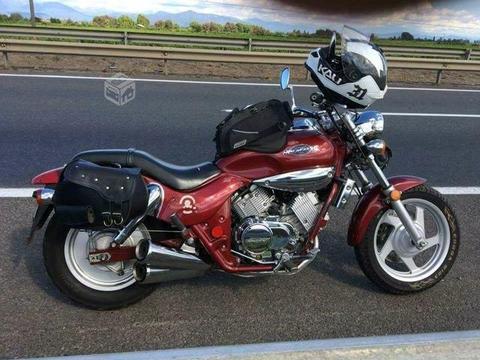 Motocicleta Kymco Venox 250