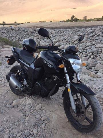 Moto Yamaha fz16