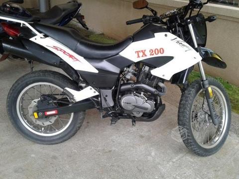 moto KEEWAY TX 200cc