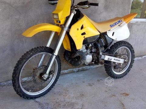 Suzuki rmx 250 2 t excelente estado