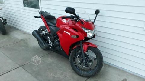 Honda cbr 250