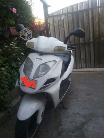 Moto scooter genova 150cc