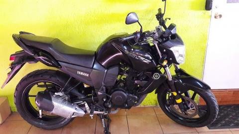 moto yamaha fz 16