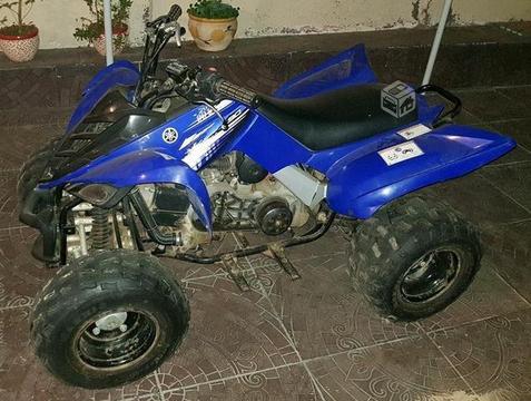 Moto yamaha raptor 2011