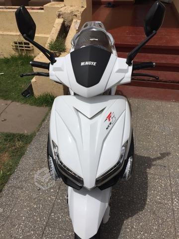 Moto scooter 2018 nueva