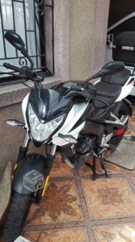 Pulsar ns 200 2015
