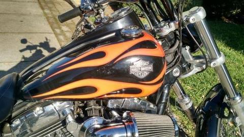 Harley Davidson; Dyna Wide Glide, 2011