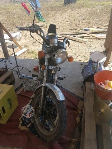 Moto honda 125 v men