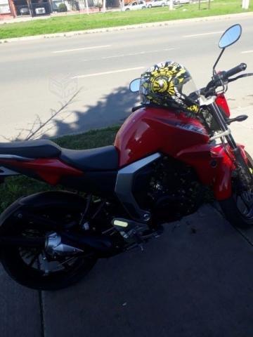 Moto Yamaha FZ