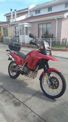 Moto Suzuki DR 800