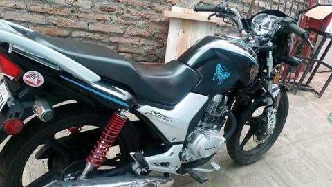 Moto new storm 2013