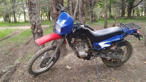 Enduro para reparar moto