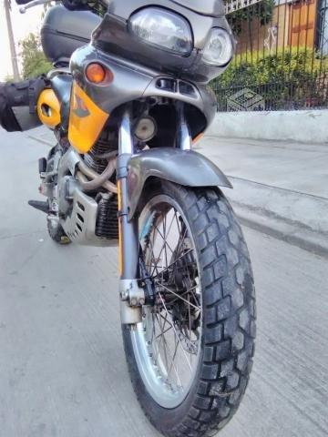 Moto Cagiva Canyon 500