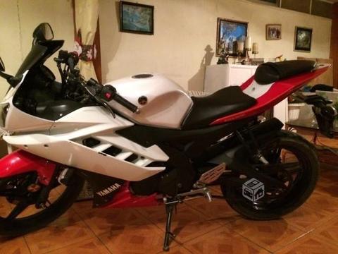 Yamaha r15