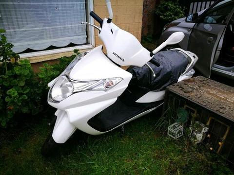 Scooter Honda New Elite