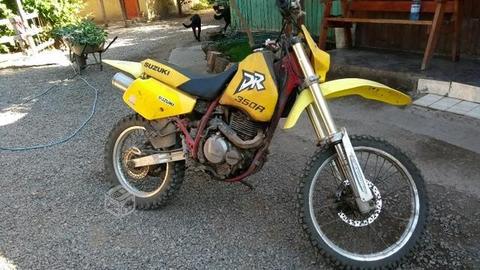 Moto Suzuki Dr 350