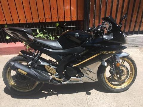 Yamaha r15