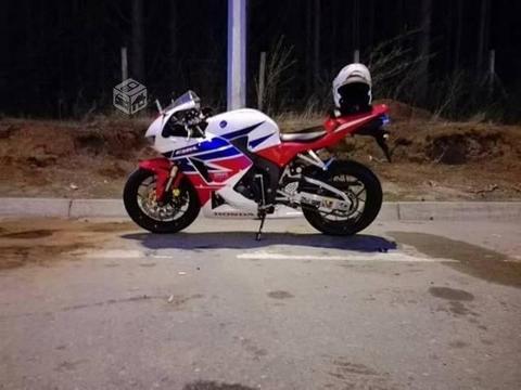 Moto cbr600rr