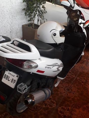 Moto scooter año 2014