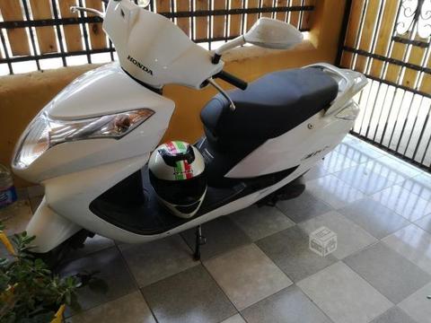 Moto honda elite