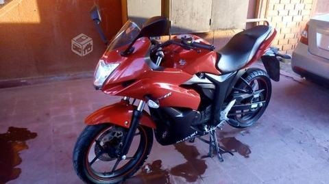 Moto Suzuki nueva