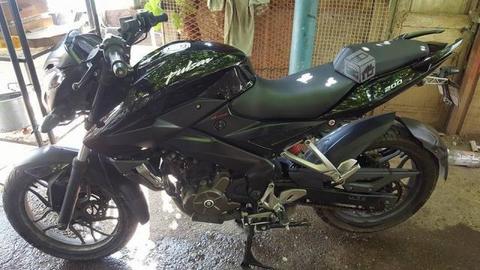 Pulsar bajaj ns200 2015