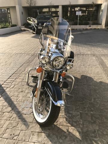 Harley Davidson RoadKing Custom