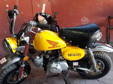 Honda monkey