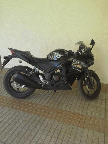 Moto honda cvr 250cc año 2016