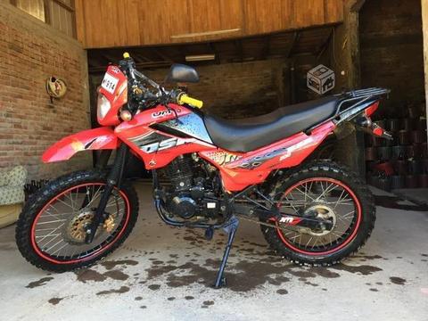 Moto um dsr 200