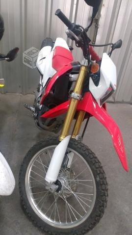 Moto Honda CRF 250 L año 2017 2.900 kms