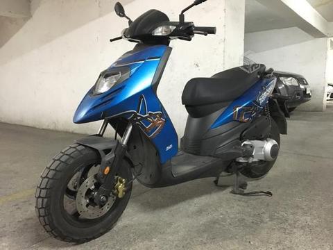 Moto scooter piaggio (no yamaha, suzuki, honda)