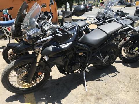 Tiger 800 XC año 2014 impecable solo 10 mil kms