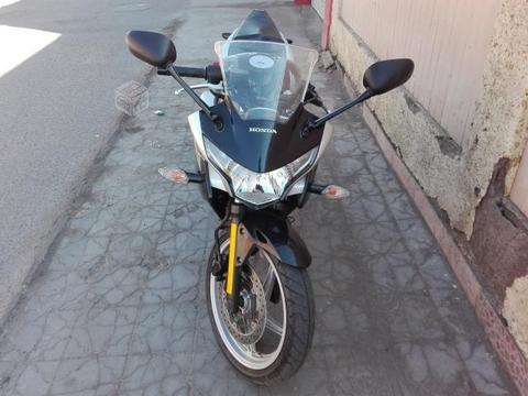 Honda cbr 250, año 2011