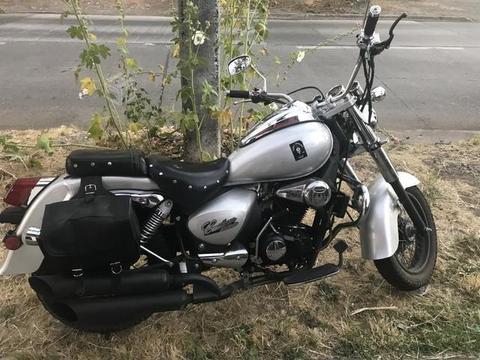 Motorrad Custom 250