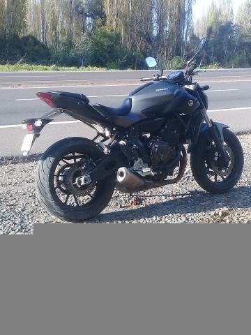 yamaha mt07 impecable sin detalles