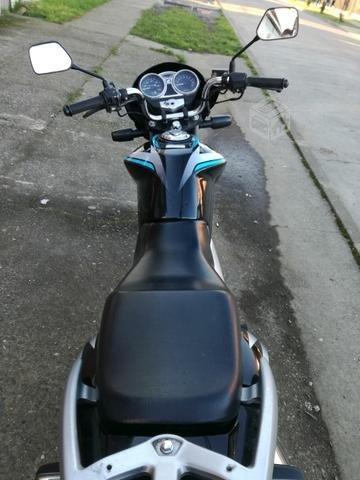 Moto honda storm