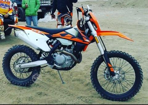 Moto KTM EXC 450 Año 2018 18 Hrs. De uso