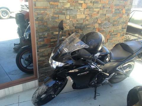 Moto cbr250 impecable