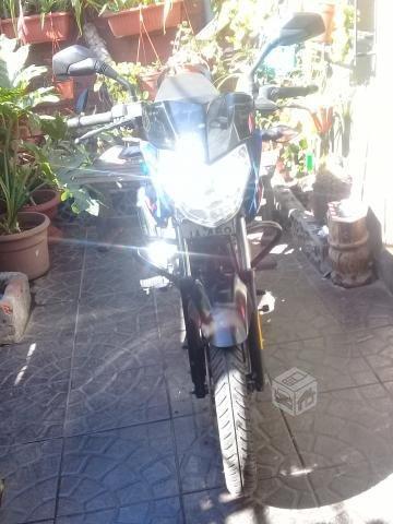 Moto pulsar 135cc deportiva