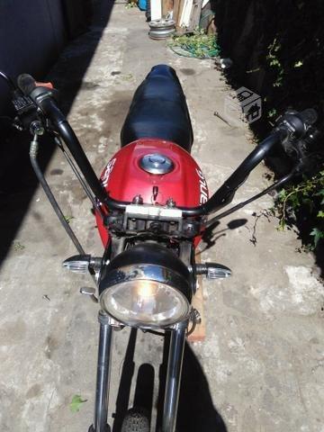 Motocicleta sangl