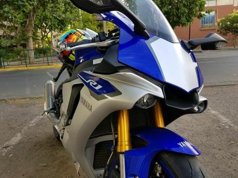 Yamaha yzf r1 2015 recibo moto de 600cc o auto