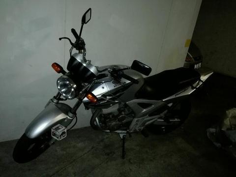 Moto honda cbx 250 2011